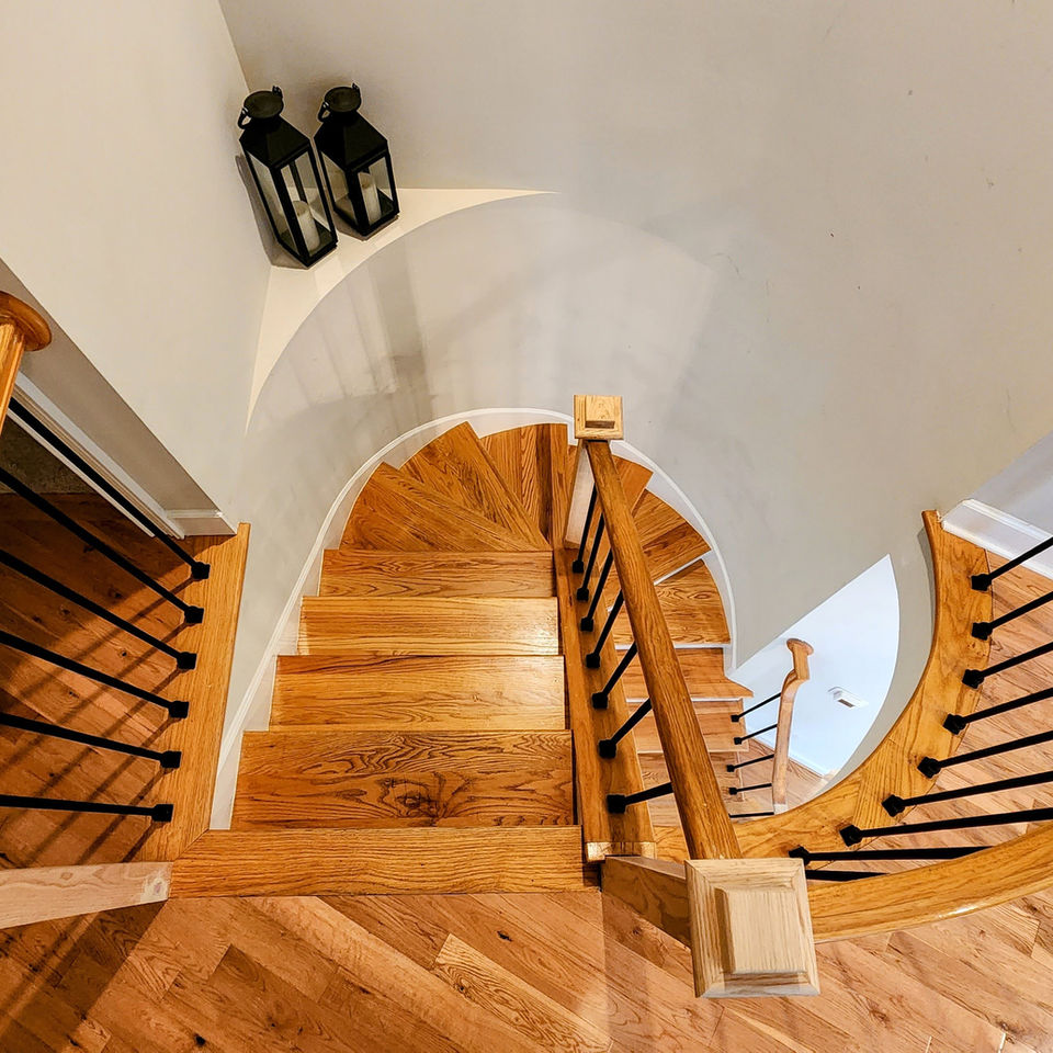 Curved Spiral Staircase with Oak Treads